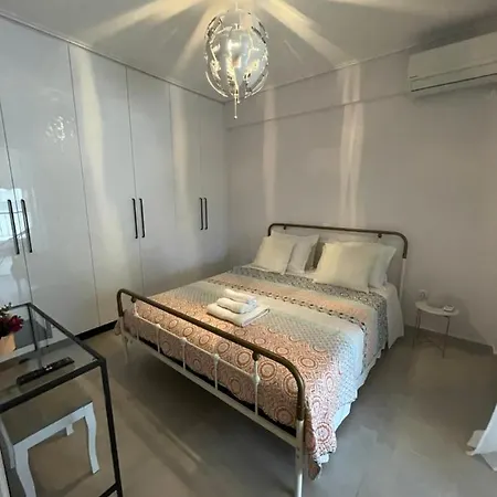 Apartment Penthouse With Amazing View Of Acropolis! Athens